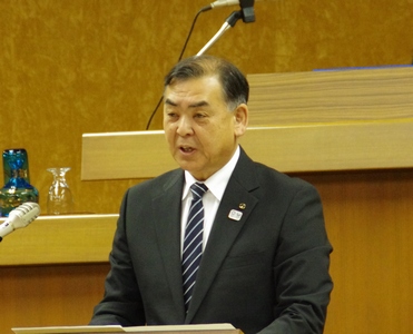 網走市教育長教育行政執行方針演説の様子