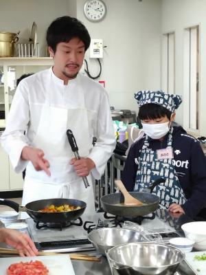 子ども料理教室の写真