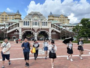 東京ディズニーランドでの見学の様子