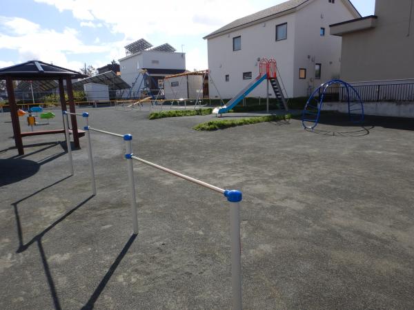 中台町児童公園遊具